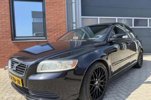 Volvo S40 (2008) thumbnail 2