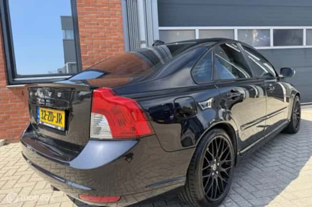 Volvo S40 (2008) thumbnail 3