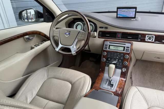 Volvo S80 (2010) thumbnail 5