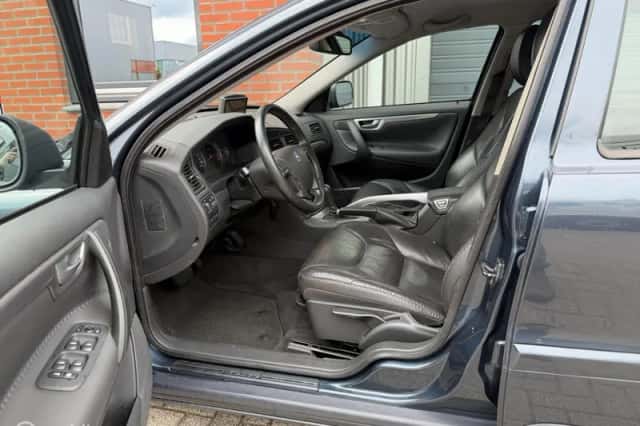 Volvo XC70 (2006) thumbnail 4