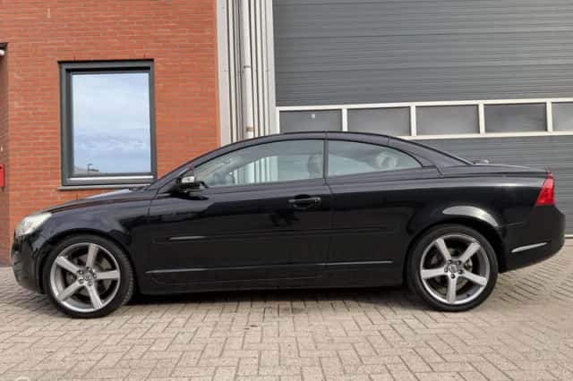 Volvo C70 (2010) thumbnail 2