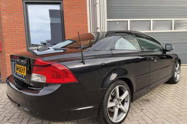 Volvo C70 (2010) thumbnail 4