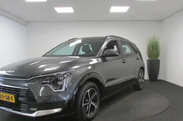Kia Niro (2026) thumbnail 1