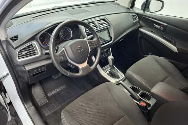 Suzuki S-Cross (2020) thumbnail 3