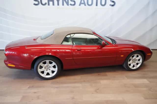 Jaguar XKR (1998) thumbnail 3