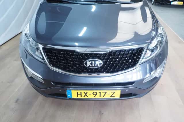 Kia Sportage (2016) thumbnail 5