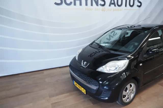 Peugeot 107 (2011) thumbnail 2
