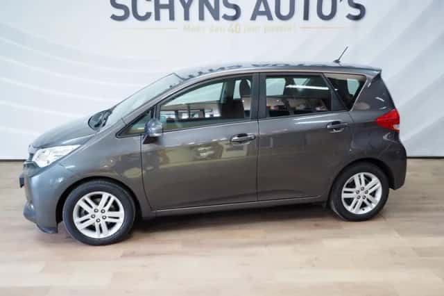 Subaru Trezia (2011) thumbnail 1