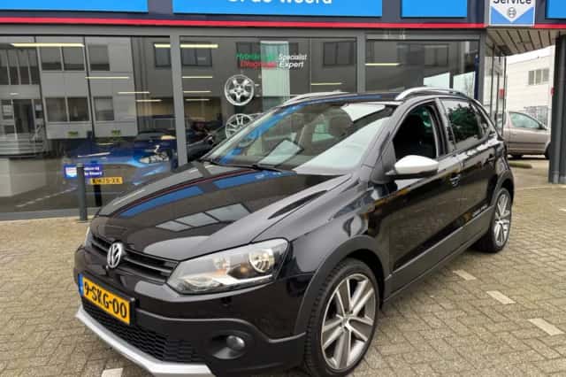 Volkswagen Polo (2011) thumbnail 1