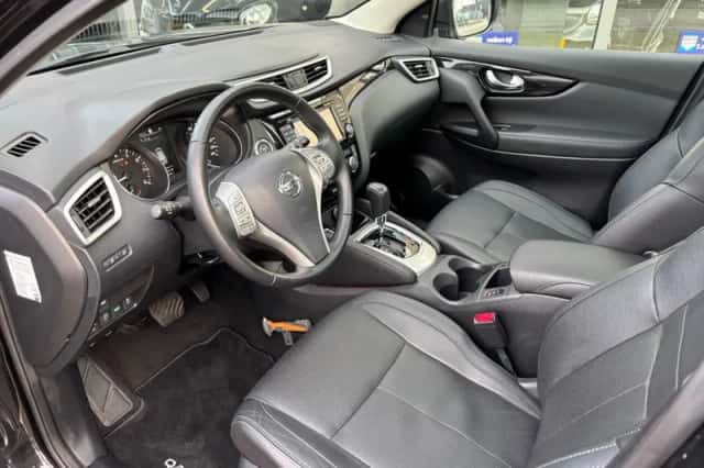 Nissan Qashqai (2016) thumbnail 4