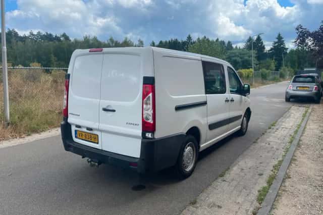 Peugeot Expert (2015) thumbnail 6