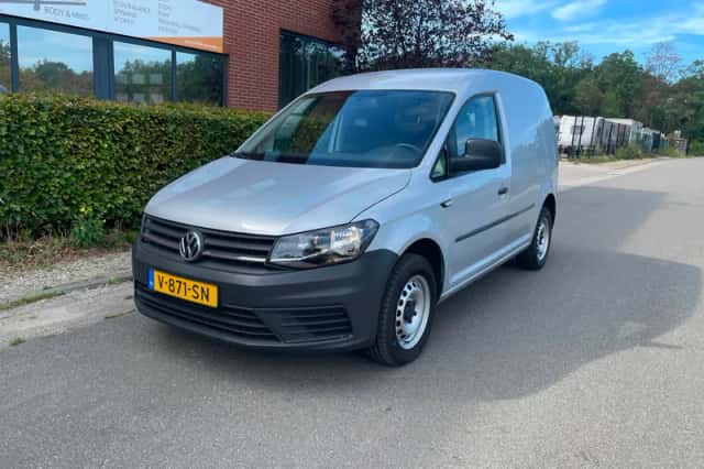 Volkswagen Caddy (2018) thumbnail 2