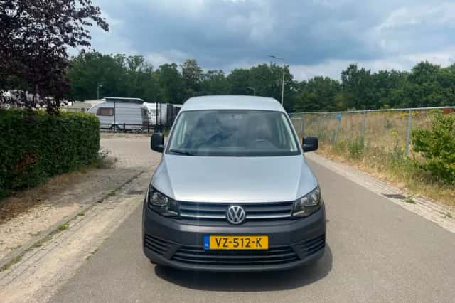 Volkswagen Caddy (2016) thumbnail 2