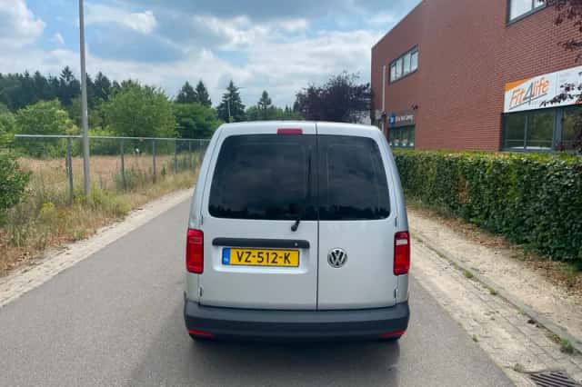 Volkswagen Caddy (2016) thumbnail 5