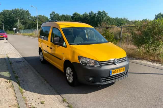 Volkswagen Caddy (2012) thumbnail 1