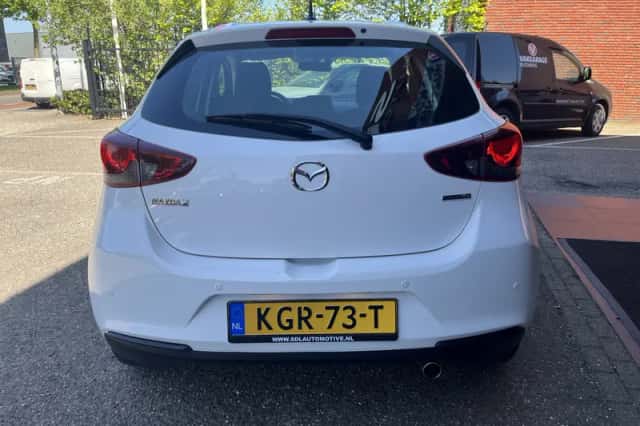 Mazda 2 (2021) thumbnail 6