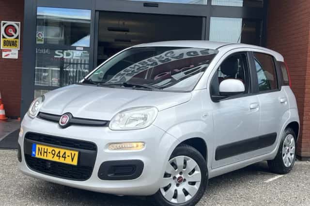 Fiat Panda (2017) thumbnail 2