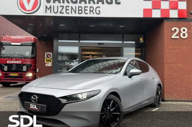 Mazda 3 (2019) thumbnail 1