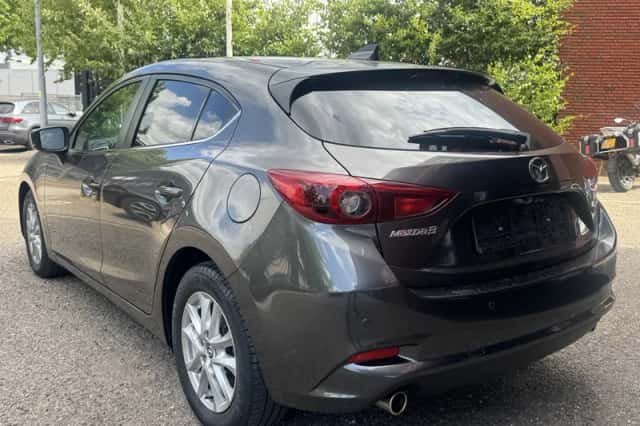 Mazda 3 (2018) thumbnail 4