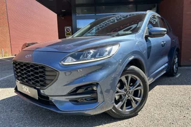 Ford Kuga (2022) thumbnail 2