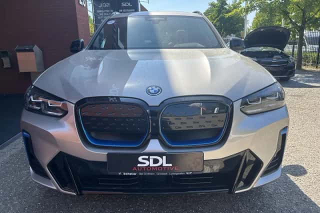 BMW iX3 (2022) thumbnail 5