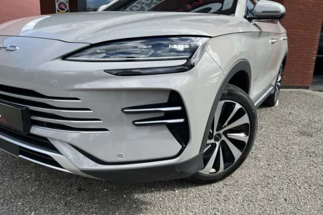 BYD Seal U (2025) thumbnail 3