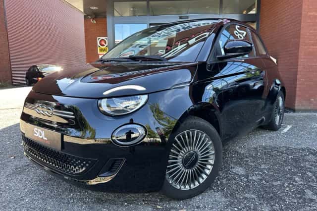 Fiat 500 (2022) thumbnail 2