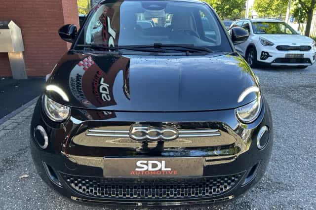 Fiat 500 (2022) thumbnail 5