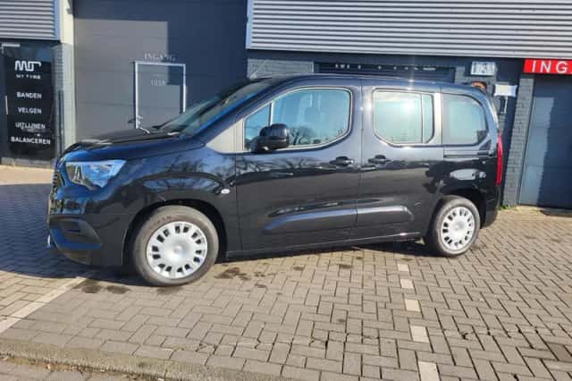 Opel Combo (2019) thumbnail 1