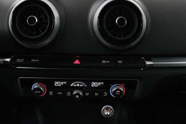 Audi A3 (2019) thumbnail 4