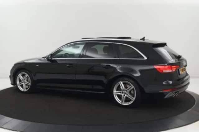 Audi A4 (2016) thumbnail 2