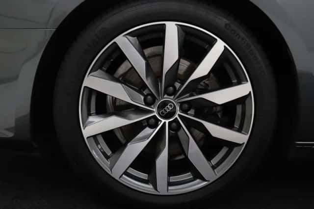 Audi A4 (2024) thumbnail 3