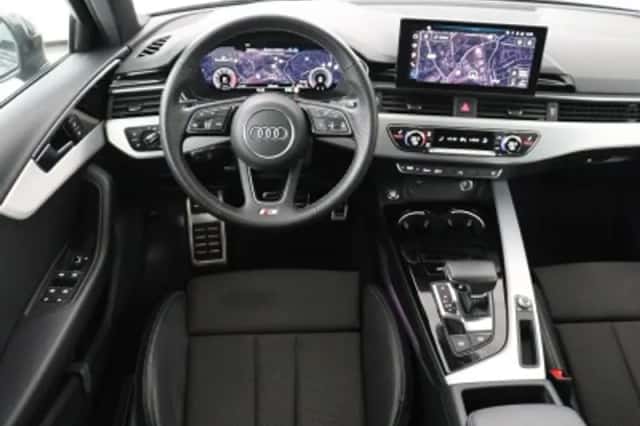 Audi A4 (2024) thumbnail 4