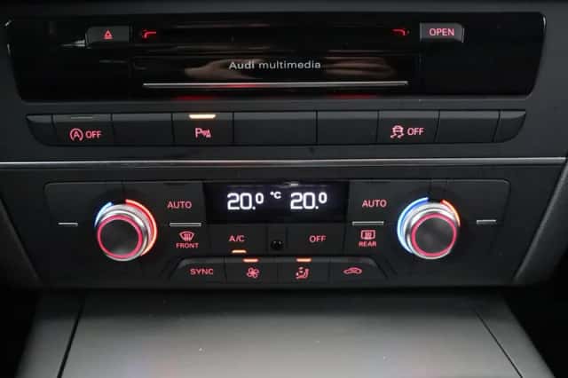 Audi A6 (2015) thumbnail 3