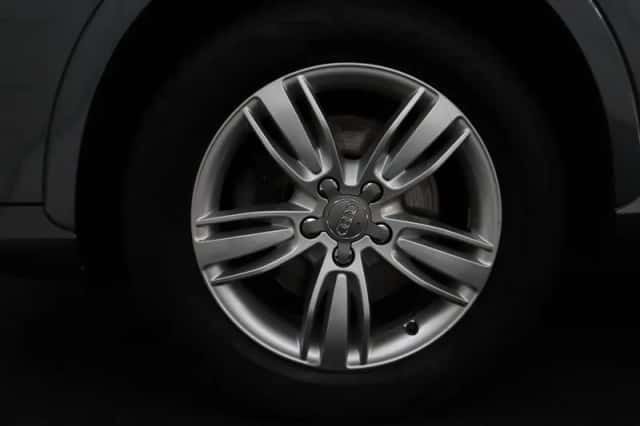 Audi Q3 (2016) thumbnail 3