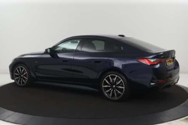 BMW i4 (2022) thumbnail 2