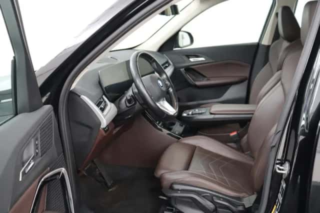 BMW X1 (2023) thumbnail 5