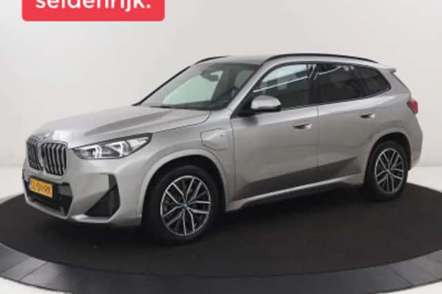 BMW X1 (2023) thumbnail 1