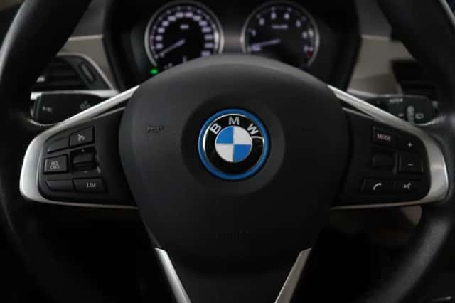 BMW X1 (2022) thumbnail 6