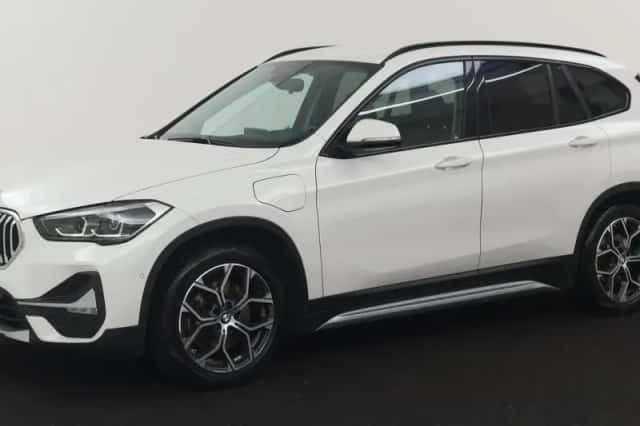 BMW X1 (2021) thumbnail 1