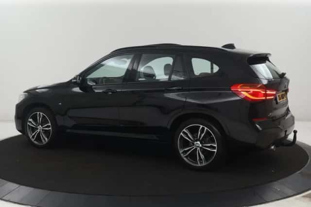 BMW X1 (2019) thumbnail 3