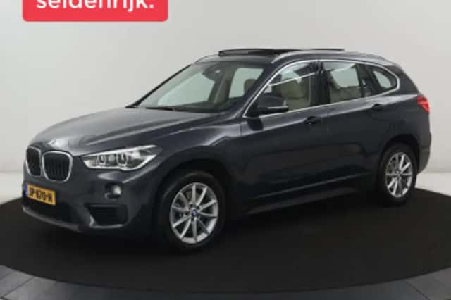 BMW X1 (2016) thumbnail 1