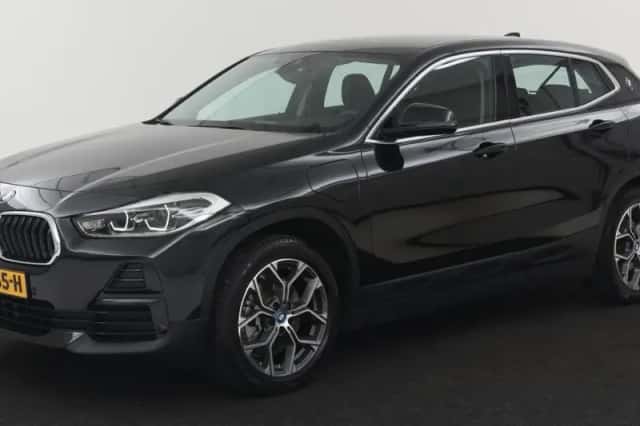 BMW X2 (2023) thumbnail 1