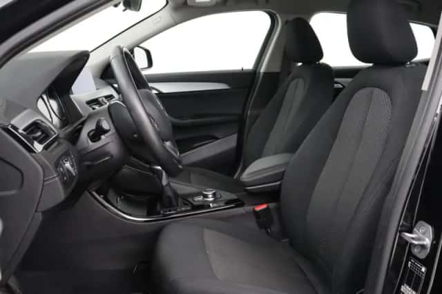 BMW X2 (2023) thumbnail 6