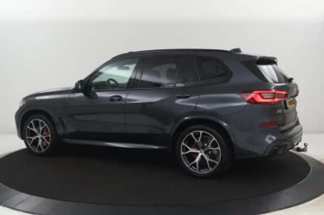BMW X5 (2022) thumbnail 2