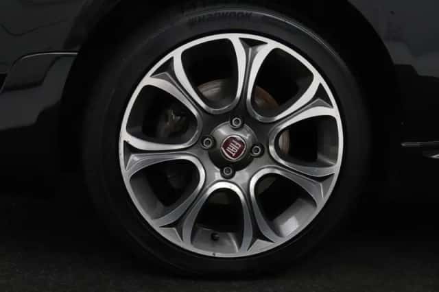 Fiat 500 (2016) thumbnail 3