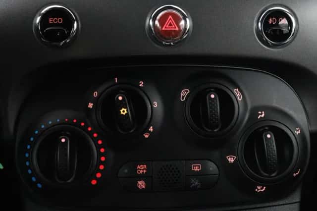Fiat 500 (2016) thumbnail 6