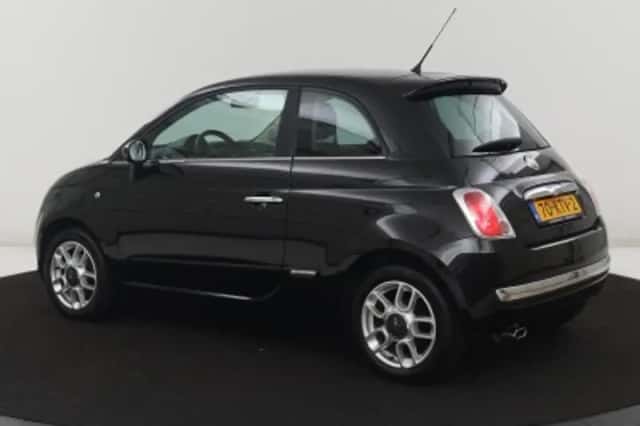 Fiat 500 (2010) thumbnail 2