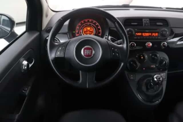 Fiat 500 (2010) thumbnail 3
