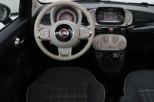 Fiat 500C (2018) thumbnail 4